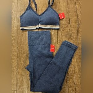 SPANX Soft Stretch Seamless Leggings & sports bra set